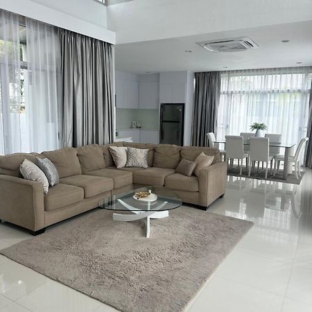 Holiday Pool Villa Na Chom Thian Exterior photo